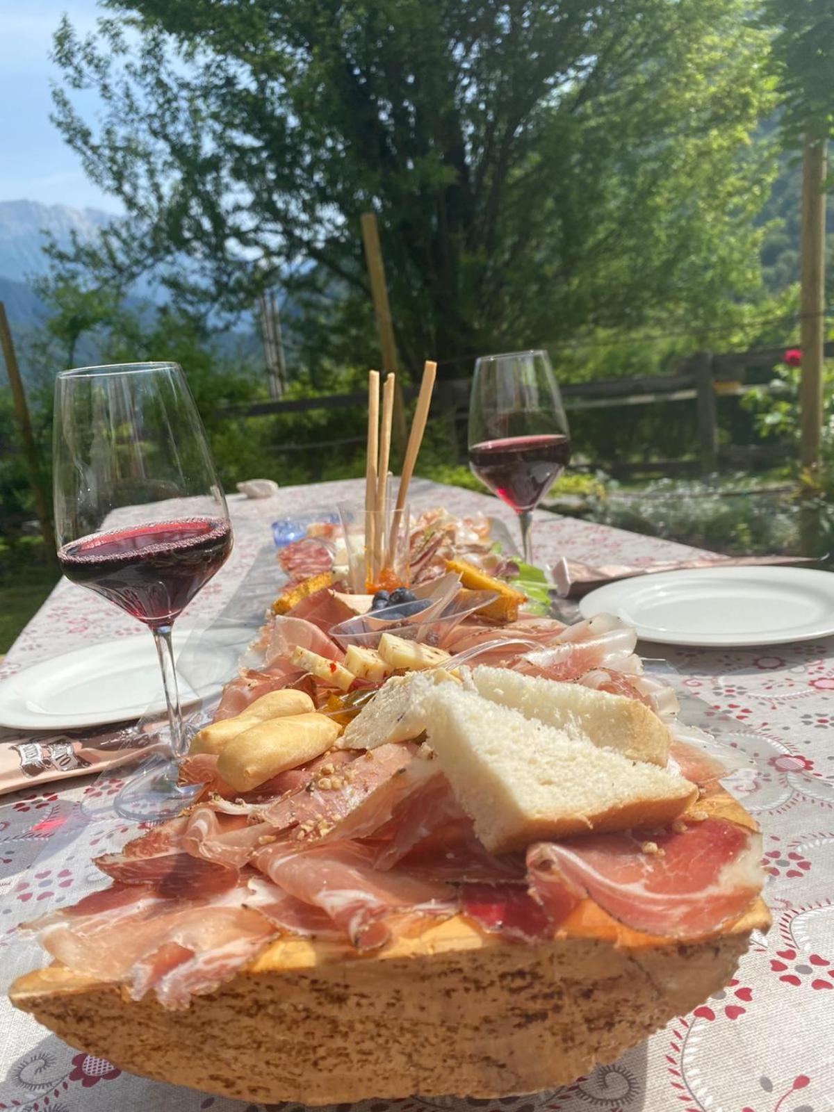 Agriturismo Pian Dei Tass บาร์ชิส ภายนอก รูปภาพ